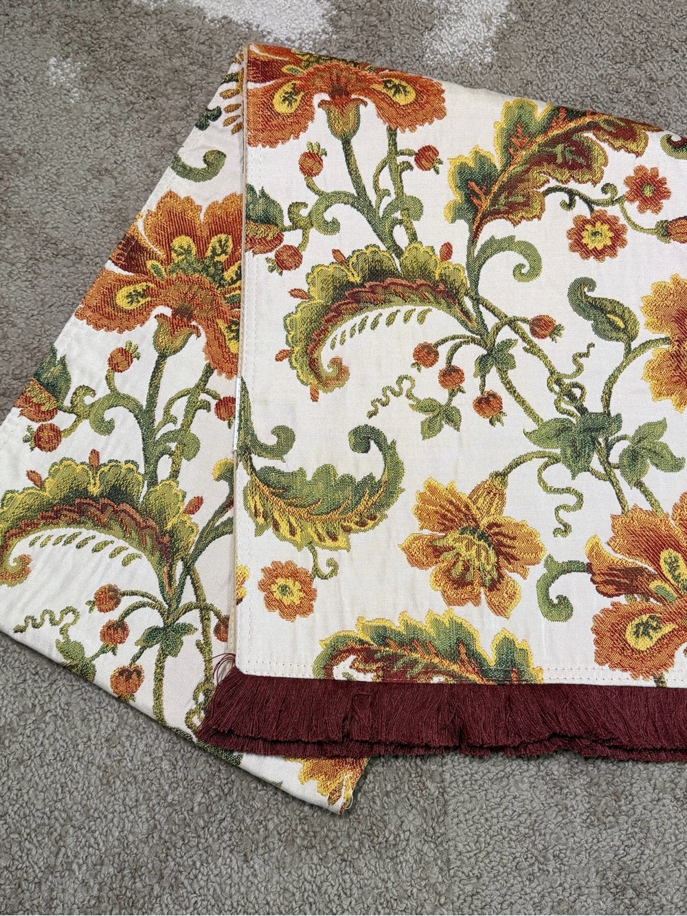 Pottery Barn Jacqueline Autumn Floral Paisley Table Runner Burgundy Fringe